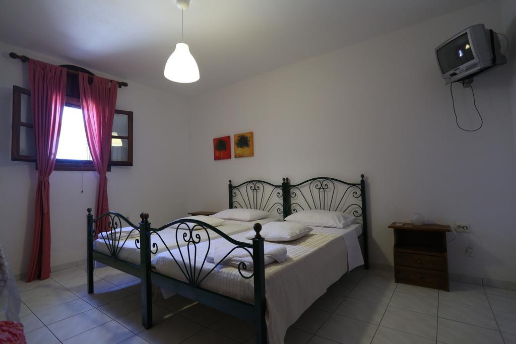 Ferienwohnung Agerino Moutsoúna Zimmer foto